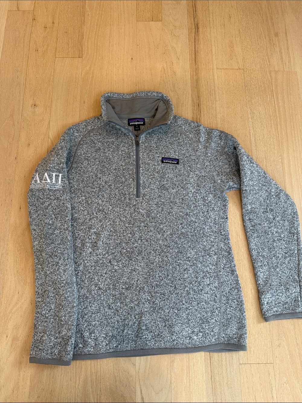 Patagonia Heather Gray Quarter-Zip Pullover Sweatshirt